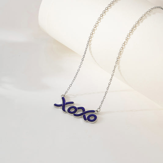 Charming "XOXO" Mood - Inspired Silver Chain Necklace for Women