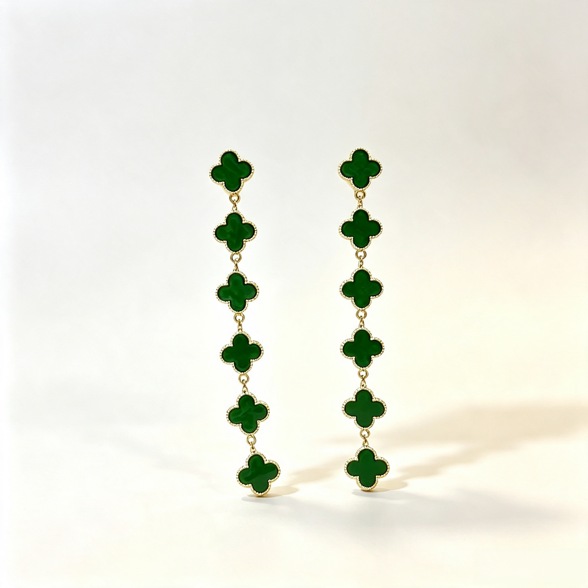 CUGE 2626 earring