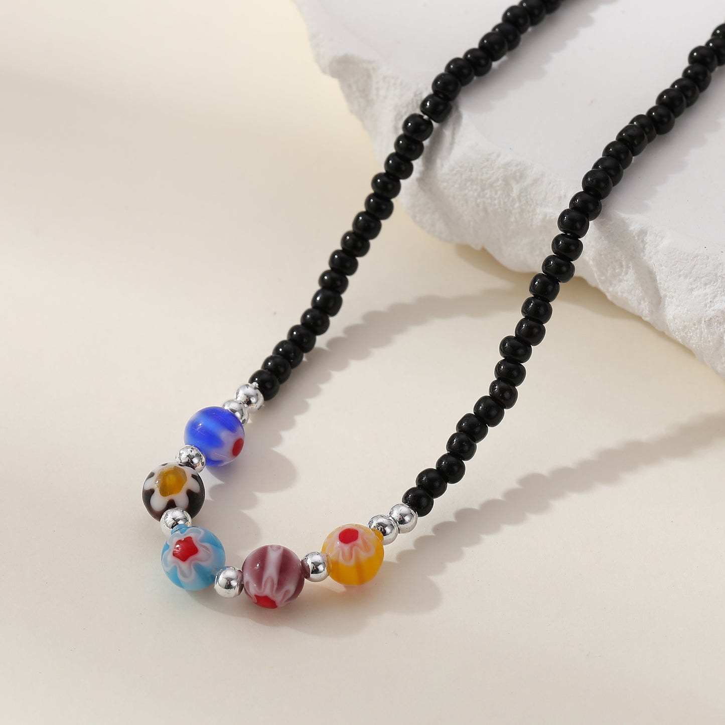 Vibrant Bead Necklace with Glass Flower Charms & Silver Clasp - Stylish & Elegant Jewelry for Women - Perfect for Everyday Wear and Special Occasions
