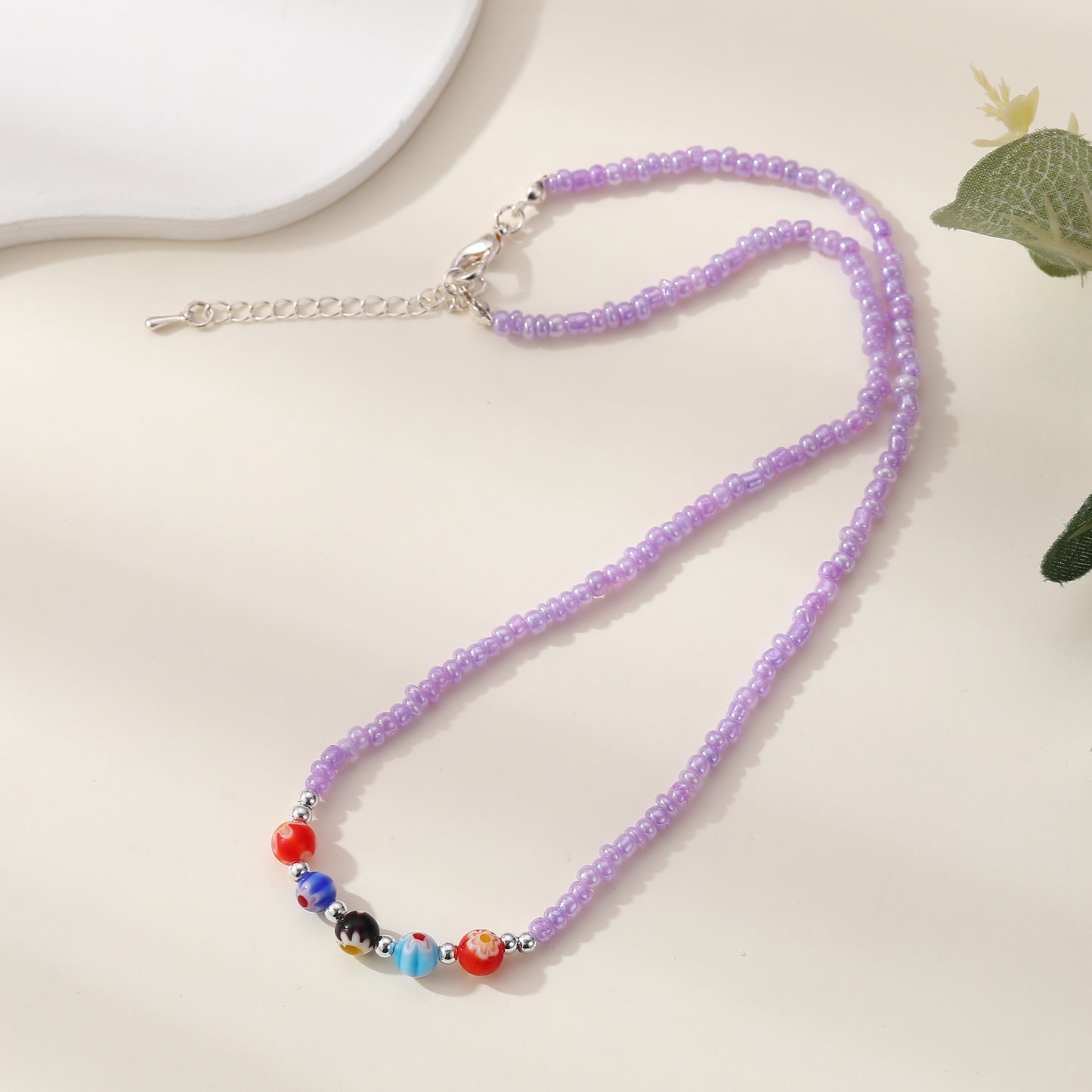 Vibrant Bead Necklace with Glass Flower Charms & Silver Clasp - Stylish & Elegant Jewelry for Women - Perfect for Everyday Wear and Special Occasions