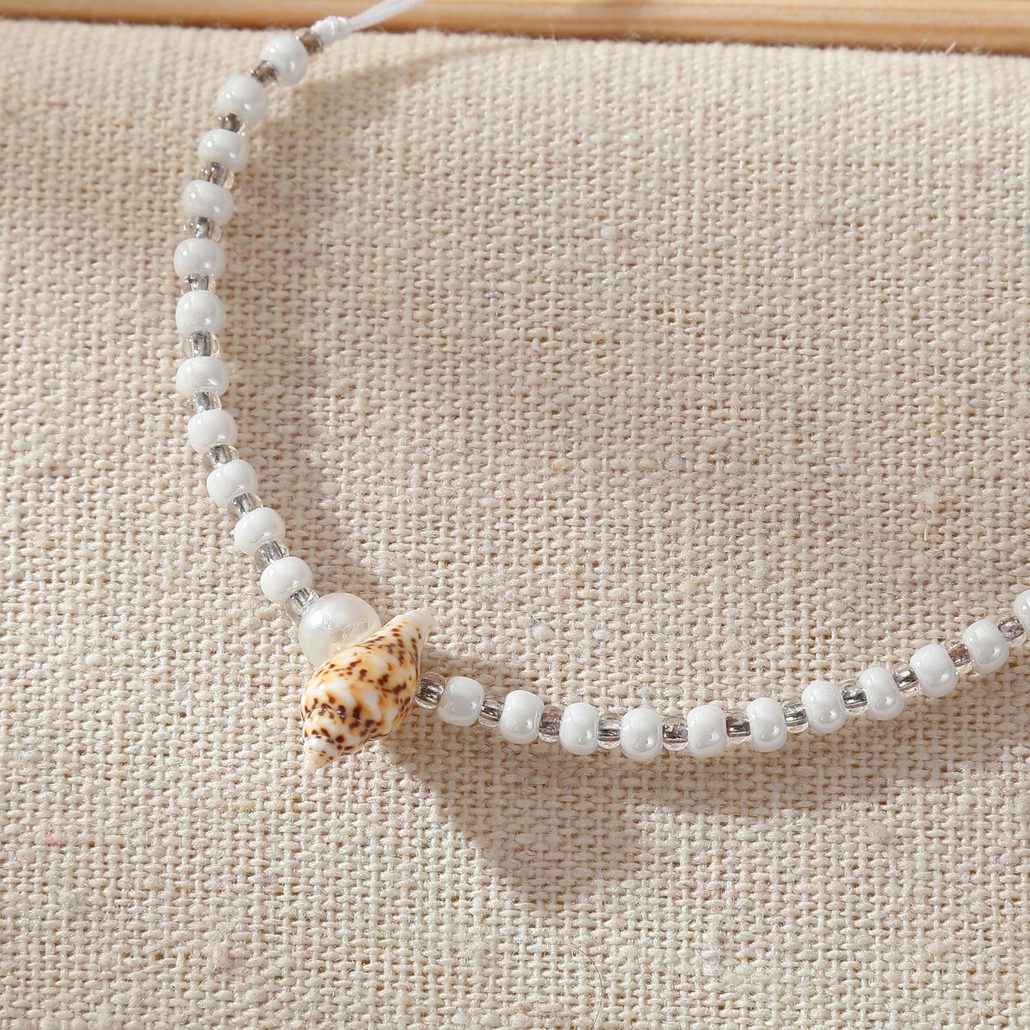 Adjustable String Bracelets with Shell & Silver Beads - Stylish Jewelry for Women, Perfect for Everyday Wear & Gifting