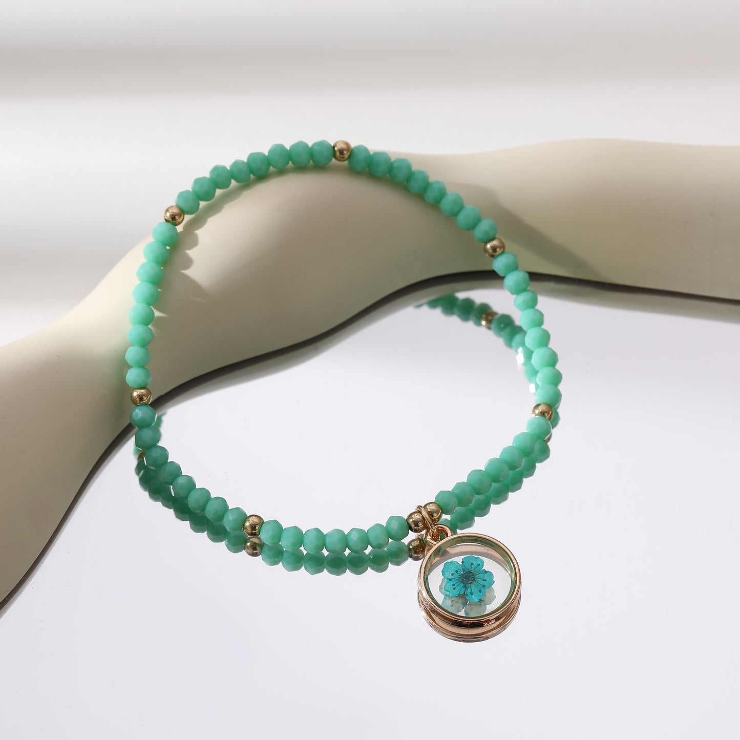 Delicate Beaded Bracelets with Pressed Flower Charms - Vibrant Handmade Jewelry for Women, Perfect for Everyday or Special Occasions