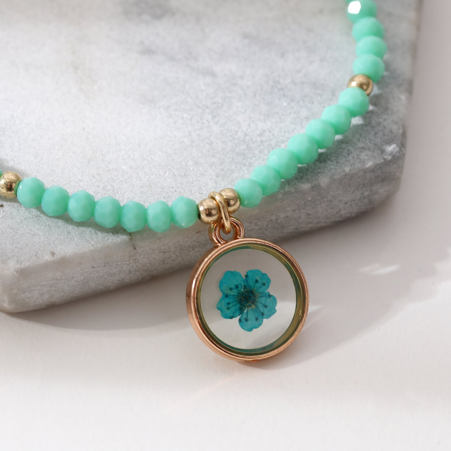 Delicate Beaded Bracelets with Pressed Flower Charms - Vibrant Handmade Jewelry for Women, Perfect for Everyday or Special Occasions