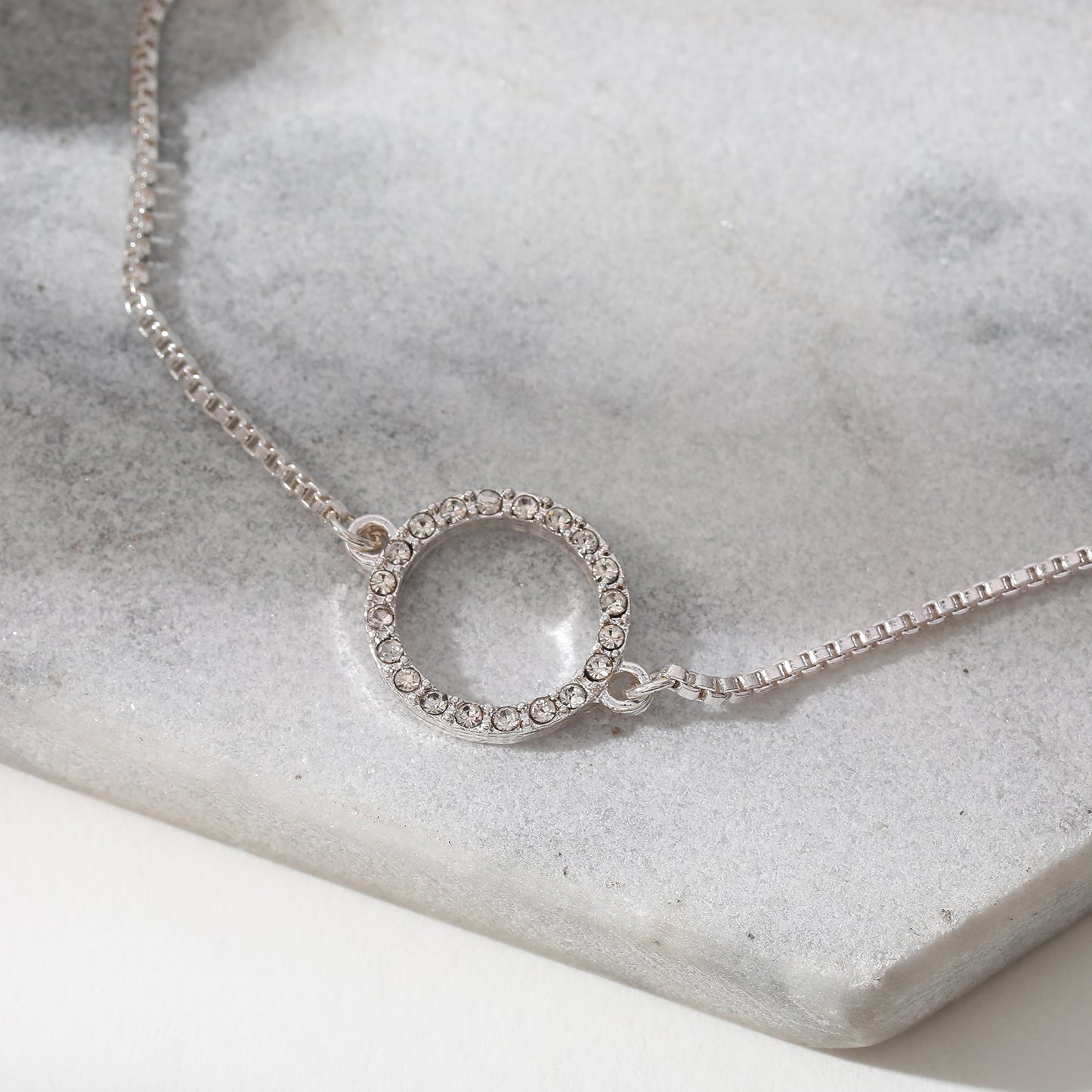 Sparkling Rhinestone Circle Bracelet - Elegant Jewelry for Women, Perfect for Casual & Formal Occasions