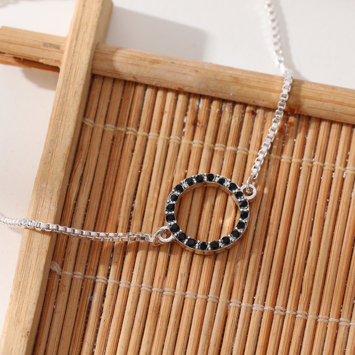 Sparkling Rhinestone Circle Bracelet - Elegant Jewelry for Women, Perfect for Casual & Formal Occasions